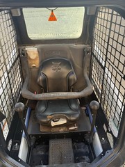 T450 Bobcat Skid Steer Only 1325 Hours!!