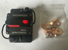 Red Wolf 250A Circuit Breaker 12V-24V DC Ignition Protected