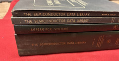 Lot of 5 The Semiconductor Data Library Motorola 1972 First Edition + Look/read