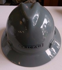 MSA V-Gard Full Brim TRICAN Hard Hat – Fas-Trac Suspension – Gray