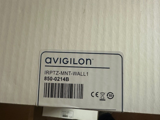 Avigilon Wall Mount Bracket IRPTZ-MNT-WALL1 850-0214B NEW IN BOX