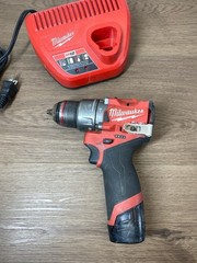 MILWAUKEE TOOLS 3404-20 12 VOLT FUEL 1/2″ CHUCK HAMMER DRILL (WCP036721)