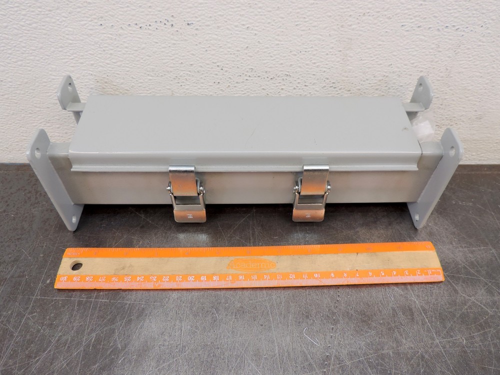 Hoffman FL22L12 Wiring trough Wireway 2.5″x 2.5″x 12″ Steel Gray Nema 12 F-22L12