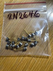 A Lot Of TWO MOTOROLA 2N2646 UniJunction transistors , 0.5 A, 30 V ,TO-18 case