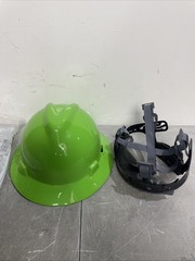 MSA V-Gard Hard Hat Fas-Trac Suspension Bright LIme Green 815570 Lot Of 15