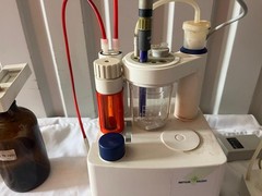 Mettler Toledo V20 Volumetric KF Titrator & Accessories (No Reserve)