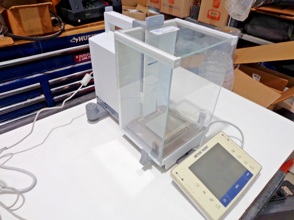 Mettler Toledo XPE204 Precision Analytical Balance, Calibrated 03/12/25 Nice !