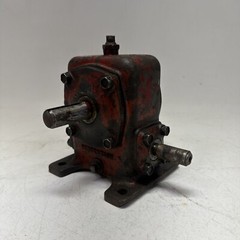 AMERICAN STOCK GEAR DIV. PERFECTION GEAR CO. SB 182 B 20:1 Ratio 36 Hp 1800 Rpm