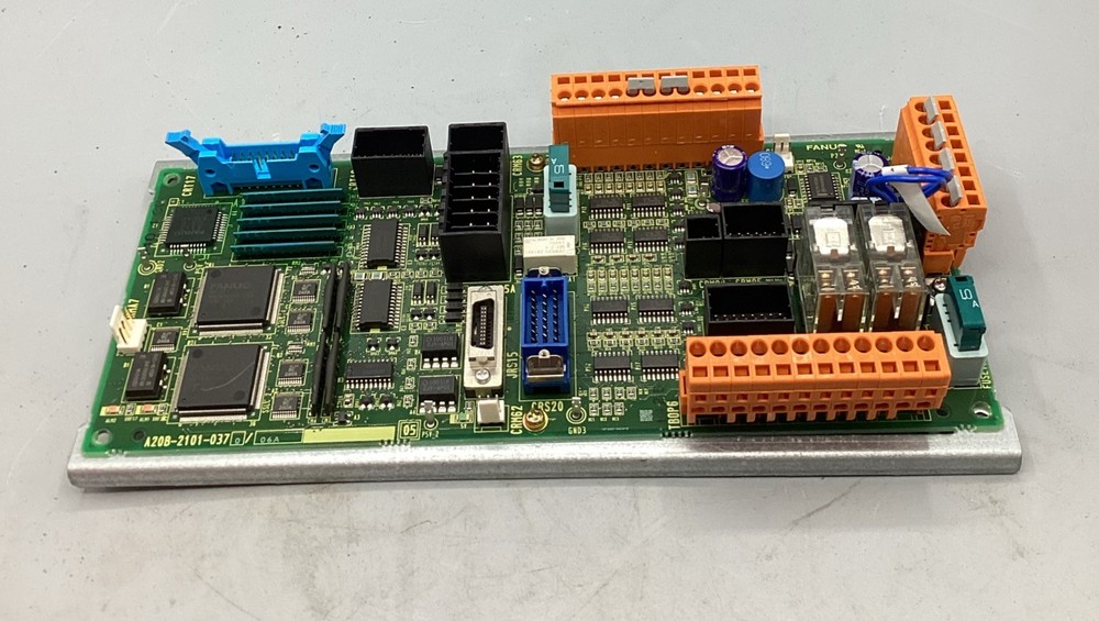 Used Fanuc Robotics A20B-2101-0370/06A Control Panel Board Module Card Japan