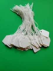 1000 Blank White Merchandise Price Tags with Strings Size #4 Retail Strung Label