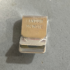 80qty Panduit MCMS12-P-C Zinc-Plated Steel Clip-On Cable Tie Mounts Edge Clips