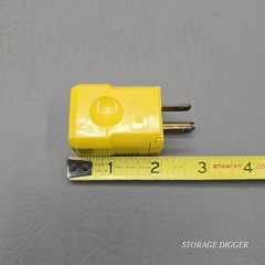 Leviton Yellow 3-Prong Electrical Plug 15 Amp 125 Volt NEMA 5-15, 2.75″ x 1.6″