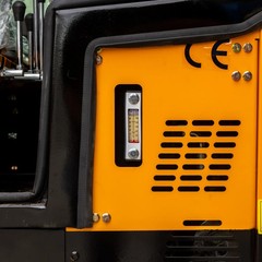 Enclosed cab 1.2Ton Mini Excavator With 9 Attachments Kit 13.5hp Mini Digger