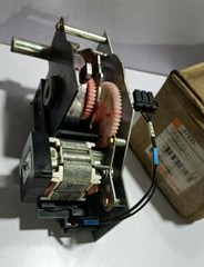 Merlin Gerin Schneider 47893 Gear Motor MCH 100/130 VAC GHJ10625AA