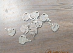Yaskawa DX200 JZRCR-YPP21-1 Teach Pendant Key New