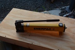 Enerpac P-202 2 Speed Hydraulic Hand Pump 10000 service ready