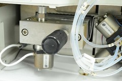Agilent 1100 HPLC G1311A Quat Pump with G1379A Degasser & tray
