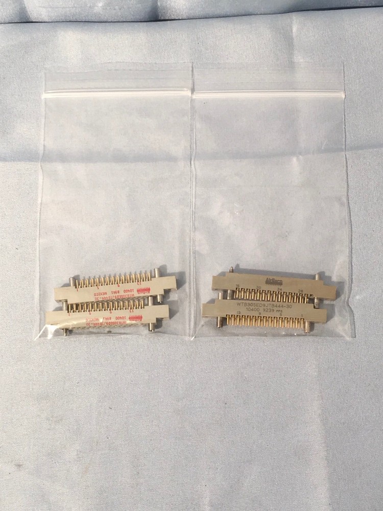 4 NEW Airborn WTB30SED9JTB444-3 Mil-Spec Connector w/ Pins NSN: 5935-01-281-2951