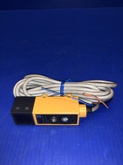 OMRON E3S-DS30E41 / E3SDS30E41 —LISTED AS USED BUT DO NOT THINK THEY BEEN USED
